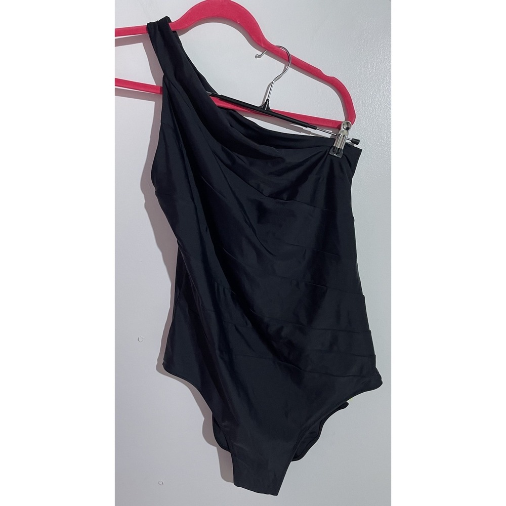 Summersalt One Piece Swimsuit 12 Black Beach Resort Cruise‎ Slimming Tanning